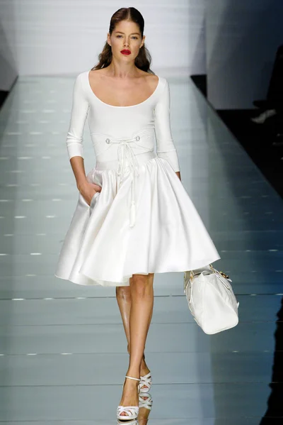 Look 15